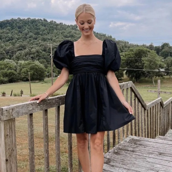 Abercrombie & Fitch Ruched Bodice Puff
Sleeve Mini Dress - Picture 2 of 3